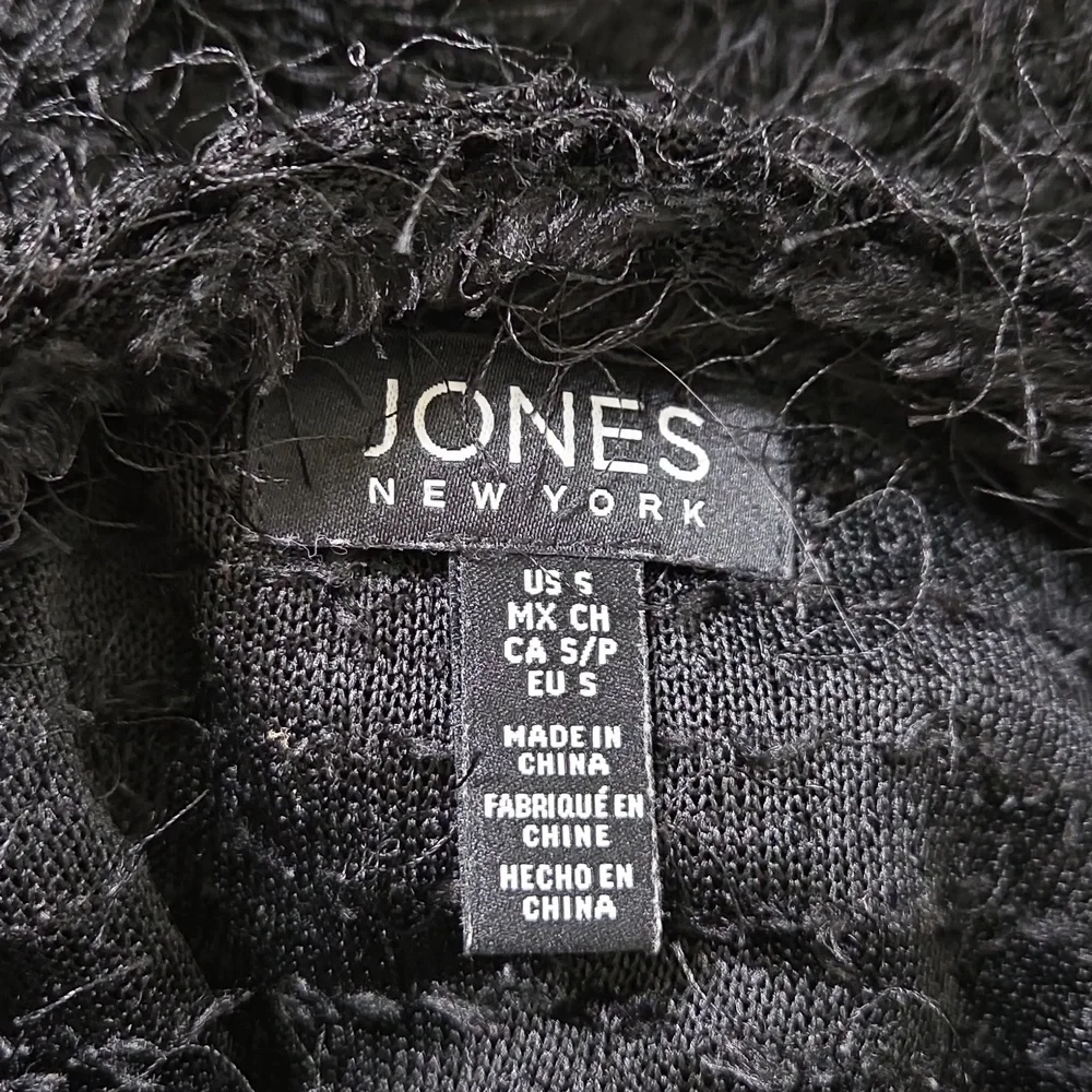 JONES NEW YORK FUZZY EYELASH KNIT BLACK SWEATER S
